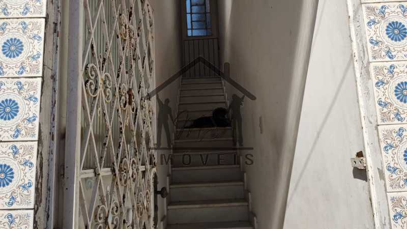 Apartamento com Área Privativa - Méier - 22 Escada entrada