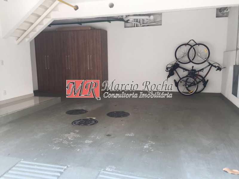 Casa em Condominio - Freguesia (Jacarepaguá) - 03. Garagem