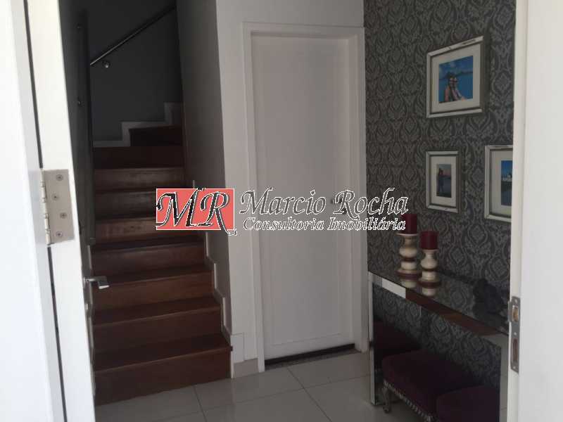 Casa em Condominio - Freguesia (Jacarepaguá) - 04. Hall