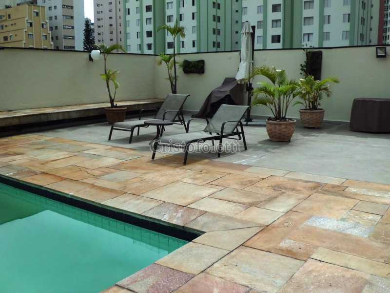Conheça Piscina com deck do empreendimento - Fachada - Condomínio Edifício Palm Beach - 47 - 4 Piscina com deck - Fachada - Condomínio Edifício Palm Beach - 47 - 4