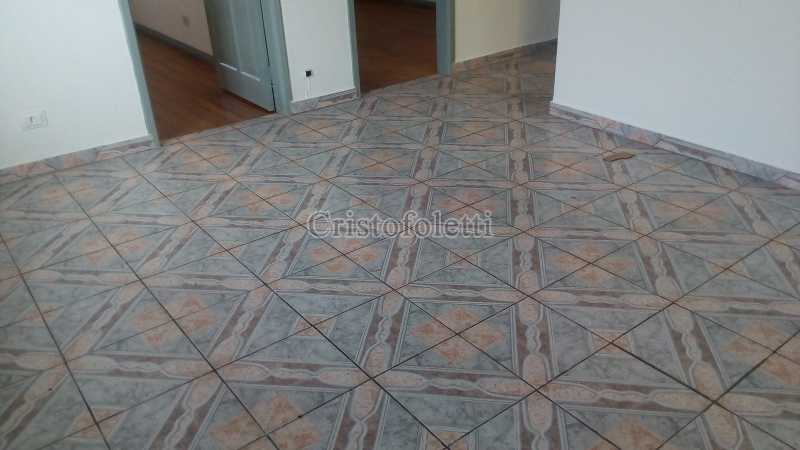 Conheça Piso sala do imóvel - Casa térrea com 2 dormitórios para alugar no Sacomã. - ISLO0096 - 4 Piso sala - Casa térrea com 2 dormitórios para alugar no Sacomã. - ISLO0096 - 4