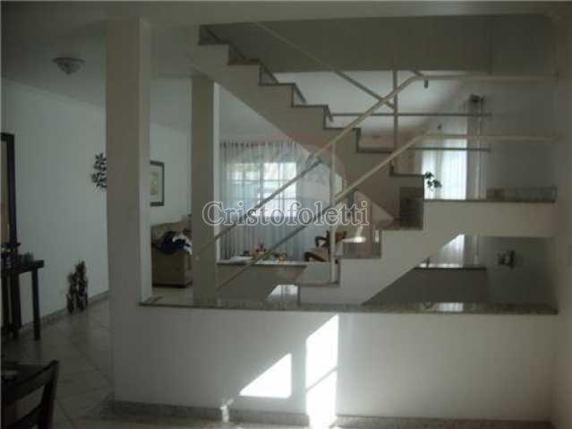 Conheça Escadaria dividindo a sala. do imóvel - Casa à venda Rua Backer,São Paulo,SP - R$ 960.000 - CAVE0004 - 9 Escadaria dividindo a sala. - 9