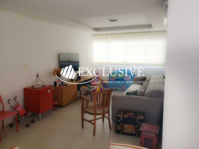 Conheça 704609e8-8537-48ae-9653-d1ac14 do imóvel - Cobertura à venda Rua Silva Guimarães,Tijuca, Rio de Janeiro - R$ 900.000 - COB0240 - 5 704609e8-8537-48ae-9653-d1ac14 - Cobertura à venda Rua Silva Guimarães,Tijuca, Rio de Janeiro - R$ 900.000 - COB0240 - 5