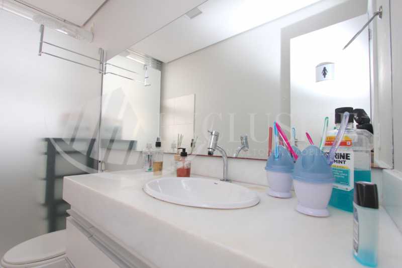 Conheça aaf5bafb-c29f-4fae-a26f-e8d771 do imóvel - Sala Comercial 120m² para alugar Avenida Rio Branco,Centro, Rio de Janeiro - R$ 4.000 - LOC338 - 21 aaf5bafb-c29f-4fae-a26f-e8d771 - Sala Comercial 120m² para alugar Avenida Rio Branco,Centro, Rio de Janeiro - R$ 4.000 - LOC338 - 21