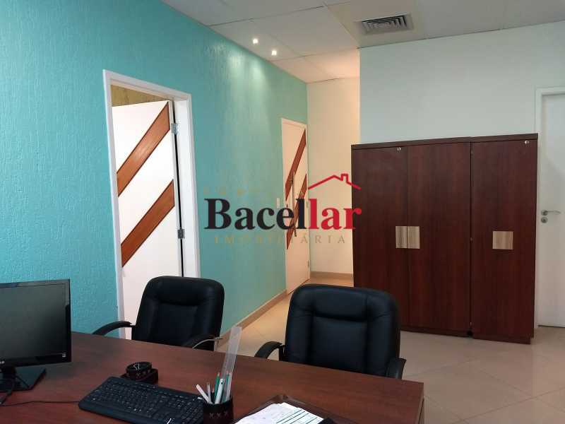 Conheça IMG_20170905_114240585 do imóvel - Prédio 1843m² para venda e aluguel Rio de Janeiro,RJ - R$ 21.000.000 - RIPR00001 - 16 IMG_20170905_114240585 - Prédio 1843m² para venda e aluguel Rio de Janeiro,RJ - R$ 21.000.000 - RIPR00001 - 16