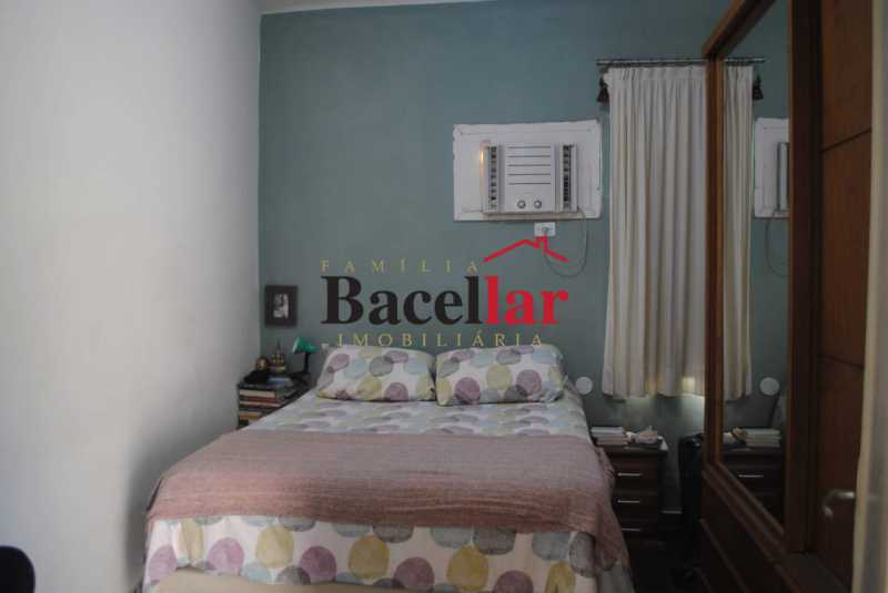 Conheça 15. do imóvel - Sala e quarto e uma charmosa varanda - TIAP11012 - 14 15. - Sala e quarto e uma charmosa varanda - TIAP11012 - 14