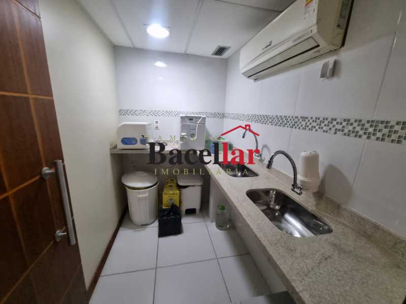 Conheça WhatsApp Image 2021-06-30 at 1 do imóvel - Prédio 170m² para alugar Rio de Janeiro,RJ - R$ 8.500 - RIPR00004 - 10 WhatsApp Image 2021-06-30 at 1 - Prédio 170m² para alugar Rio de Janeiro,RJ - R$ 8.500 - RIPR00004 - 10