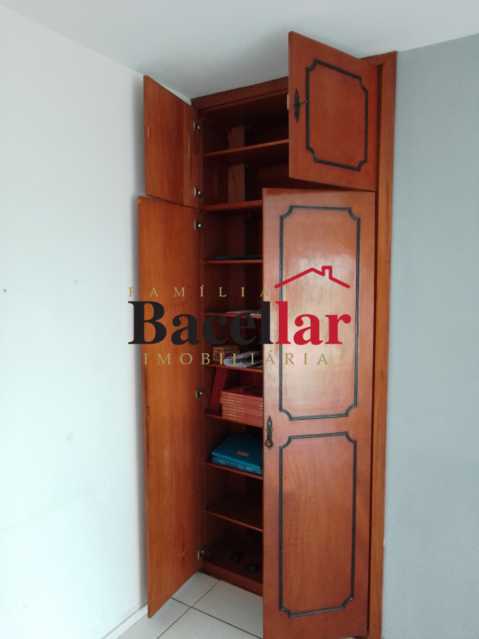 Conheça ARMÁRIO SALA F1 do imóvel - Apartamento 3 quartos para alugar Rio de Janeiro,RJ - R$ 1.000 - RIAP30188 - 7 ARMÁRIO SALA F1 - Apartamento 3 quartos para alugar Rio de Janeiro,RJ - R$ 1.000 - RIAP30188 - 7