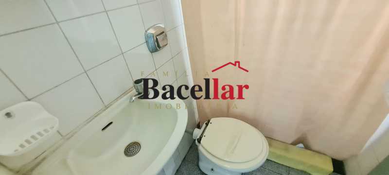 Conheça Banheiro de Serviços do imóvel - Apartamento 3 quartos à venda Rio de Janeiro,RJ - R$ 310.000 - RIAP30248 - 23 Banheiro de Serviços - Apartamento 3 quartos à venda Rio de Janeiro,RJ - R$ 310.000 - RIAP30248 - 23