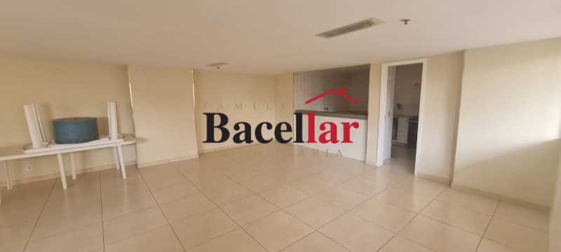 Conheça Salão de festas do imóvel - Apartamento 3 quartos à venda Rio de Janeiro,RJ - R$ 310.000 - RIAP30248 - 29 Salão de festas - Apartamento 3 quartos à venda Rio de Janeiro,RJ - R$ 310.000 - RIAP30248 - 29