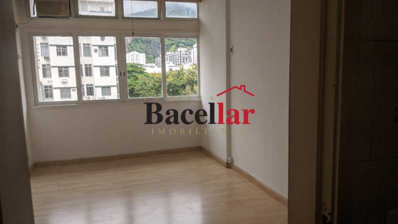 Conheça quartosuite1. do imóvel - Apartamento para venda e aluguel Rua Barão de Mesquita,Grajaú, Rio de Janeiro - R$ 395.000 - TIAP21868 - 12 quartosuite1. - Apartamento para venda e aluguel Rua Barão de Mesquita,Grajaú, Rio de Janeiro - R$ 395.000 - TIAP21868 - 12