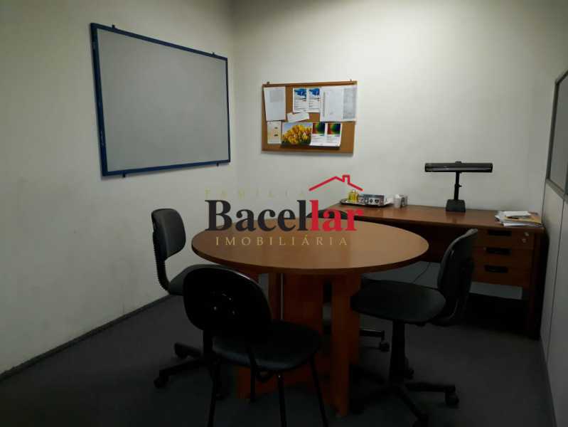 Conheça d4f4d2a4-7a9f-4dd6-bf63-14fc89 do imóvel - Ponto comercial 2000m² para alugar São Cristóvão, Rio de Janeiro - R$ 30.000 - TIPC00017 - 14 d4f4d2a4-7a9f-4dd6-bf63-14fc89 - Ponto comercial 2000m² para alugar São Cristóvão, Rio de Janeiro - R$ 30.000 - TIPC00017 - 14