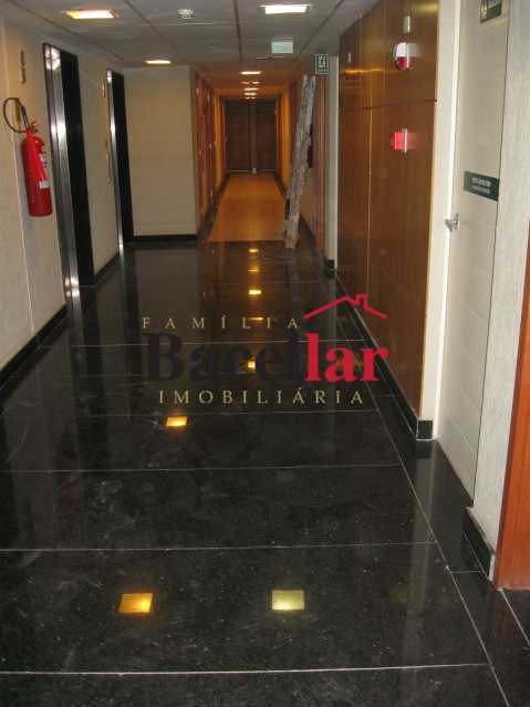 Conheça 04 do imóvel - Sala toda reformada com ar e vaga - TISL00137 - 7 04 - Sala toda reformada com ar e vaga - TISL00137 - 7