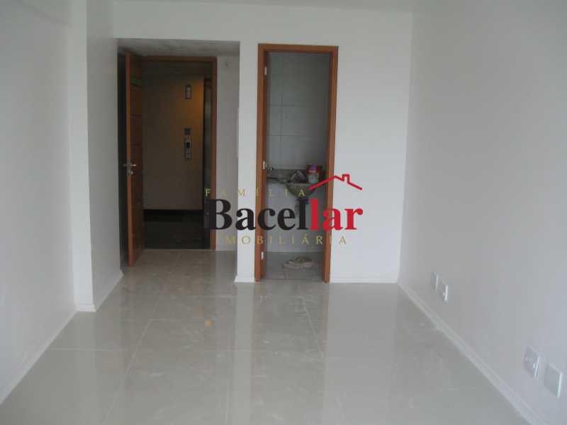 Conheça 05 do imóvel - Sala toda reformada com ar e vaga - TISL00137 - 8 05 - Sala toda reformada com ar e vaga - TISL00137 - 8