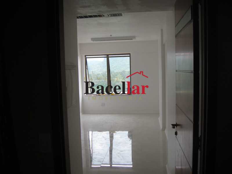 Conheça 06 do imóvel - Sala toda reformada com ar e vaga - TISL00137 - 9 06 - Sala toda reformada com ar e vaga - TISL00137 - 9