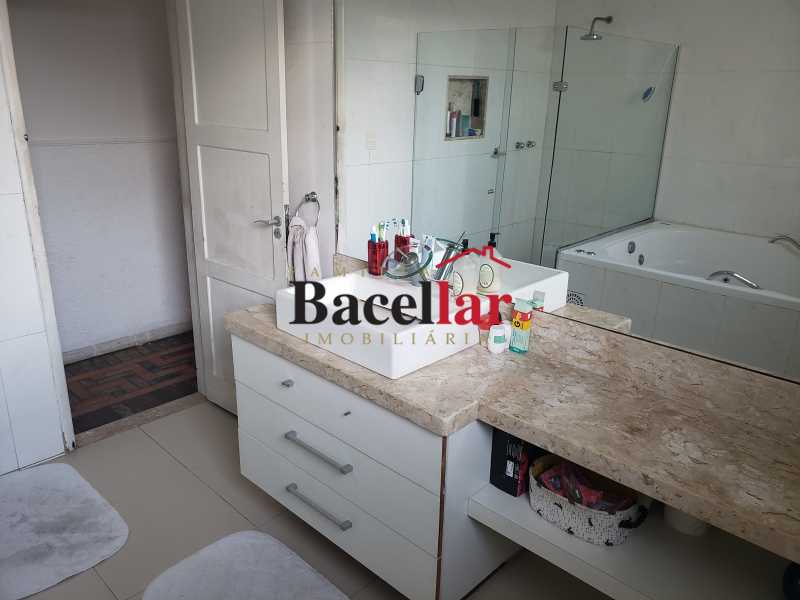 Conheça Banheiro do imóvel - Casa à venda Rua Barão de Cotegipe,Vila Isabel, Rio de Janeiro - R$ 1.000.000 - TICA30132 - 26 Banheiro - Casa à venda Rua Barão de Cotegipe,Vila Isabel, Rio de Janeiro - R$ 1.000.000 - TICA30132 - 26