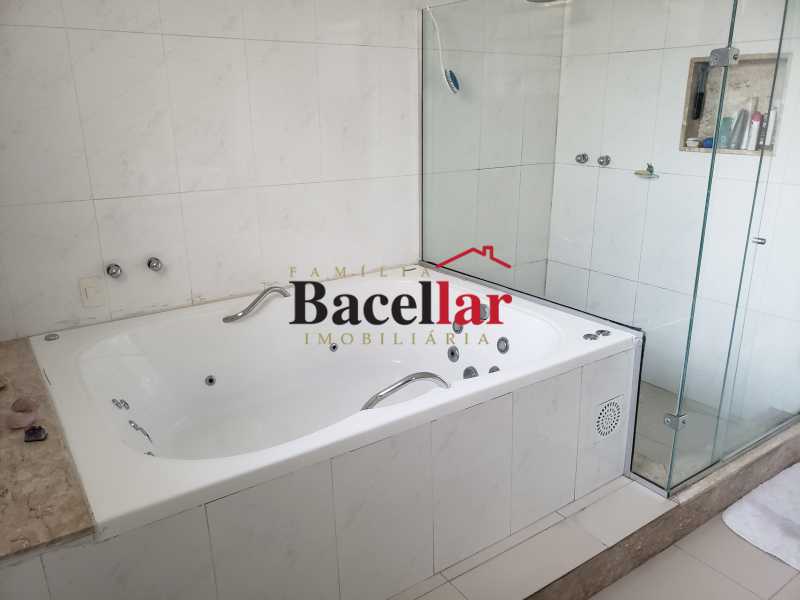 Conheça Banheira Hidro e Fototerapia do imóvel - Casa à venda Rua Barão de Cotegipe,Vila Isabel, Rio de Janeiro - R$ 1.000.000 - TICA30132 - 3 Banheira Hidro e Fototerapia - Casa à venda Rua Barão de Cotegipe,Vila Isabel, Rio de Janeiro - R$ 1.000.000 - TICA30132 - 3