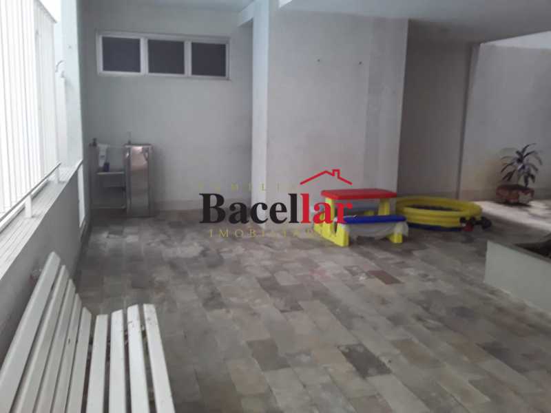 Conheça PLAY do imóvel - Apartamento 2 quartos para alugar Rio de Janeiro,RJ - R$ 1.800 - TIAP23294 - 4 PLAY - Apartamento 2 quartos para alugar Rio de Janeiro,RJ - R$ 1.800 - TIAP23294 - 4