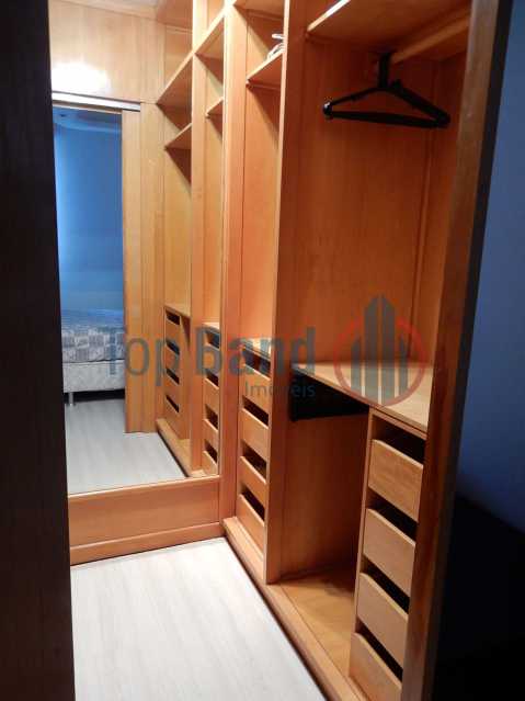 Conheça 13_1208_La Reserve_suitecloset do imóvel - Loft à venda Avenida Lúcio Costa,Barra da Tijuca, Rio de Janeiro - R$ 850.000 - TILO10002 - 16 13_1208_La Reserve_suitecloset - Loft à venda Avenida Lúcio Costa,Barra da Tijuca, Rio de Janeiro - R$ 850.000 - TILO10002 - 16