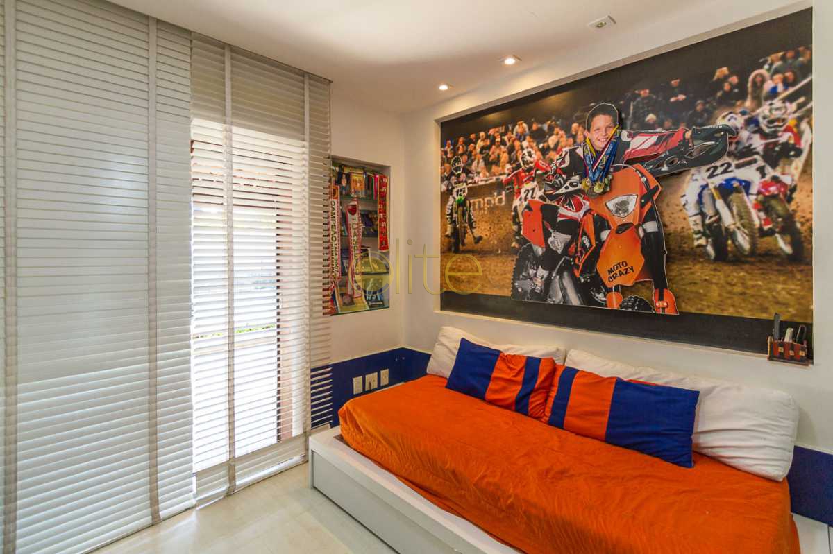 Conheça CASA A VENDA BARRA DA TIJUCA do imóvel - Casa À Venda no Condomínio Village Marapendi - Barra da Tijuca - Rio de Janeiro - RJ - EBCN30003 - 19 CASA A VENDA BARRA DA TIJUCA - Casa À Venda no Condomínio Village Marapendi - Barra da Tijuca - Rio de Janeiro - RJ - EBCN30003 - 19