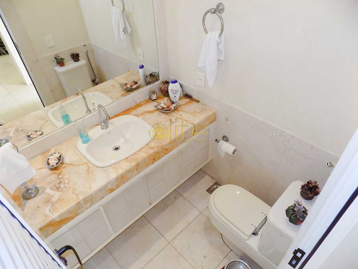 Conheça 7 lavabo do imóvel - Casa Para Venda ou Aluguel no Condomínio Lagoa Mar Sul - Barra da Tijuca - Rio de Janeiro - RJ - 71547 - 7 7 lavabo - Casa Para Venda ou Aluguel no Condomínio Lagoa Mar Sul - Barra da Tijuca - Rio de Janeiro - RJ - 71547 - 7