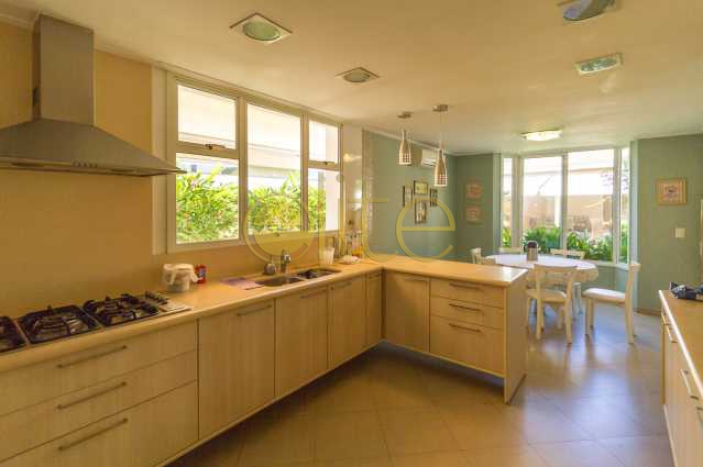 Conheça 13 do imóvel - Casa em Condomínio Santa Monica Jardins, Barra da Tijuca, Barra da Tijuca,Rio de Janeiro, RJ À Venda, 5 Quartos, 395m² - EBCN50005 - 16 13 - Casa em Condomínio Santa Monica Jardins, Barra da Tijuca, Barra da Tijuca,Rio de Janeiro, RJ À Venda, 5 Quartos, 395m² - EBCN50005 - 16