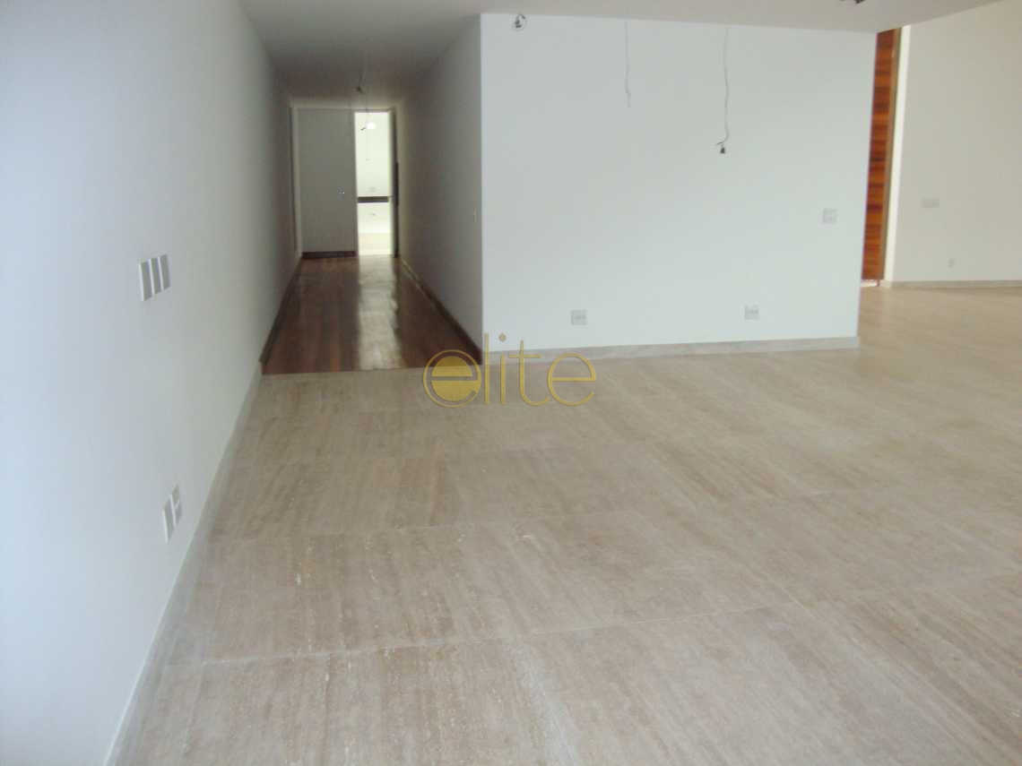 Conheça 10 do imóvel - Casa À Venda no Condomínio Reserva do Itanhangá - Itanhangá - Rio de Janeiro - RJ - EBCN50007 - 8 10 - Casa À Venda no Condomínio Reserva do Itanhangá - Itanhangá - Rio de Janeiro - RJ - EBCN50007 - 8