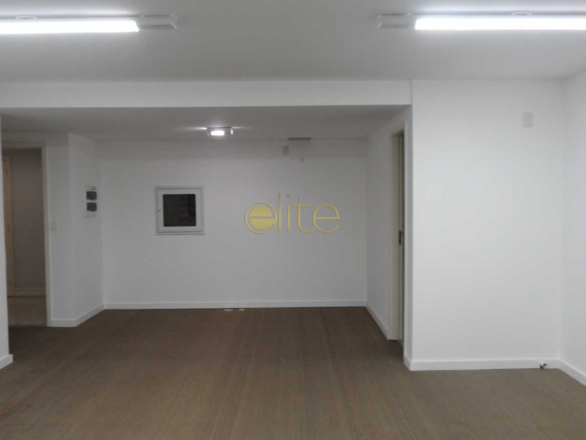 Conheça 004 do imóvel - Sala Comercial Condomínio Americas Park, Barra da Tijuca, Rio de Janeiro, RJ Para Alugar, 48m² - EBSL00003 - 8 004 - Sala Comercial Condomínio Americas Park, Barra da Tijuca, Rio de Janeiro, RJ Para Alugar, 48m² - EBSL00003 - 8