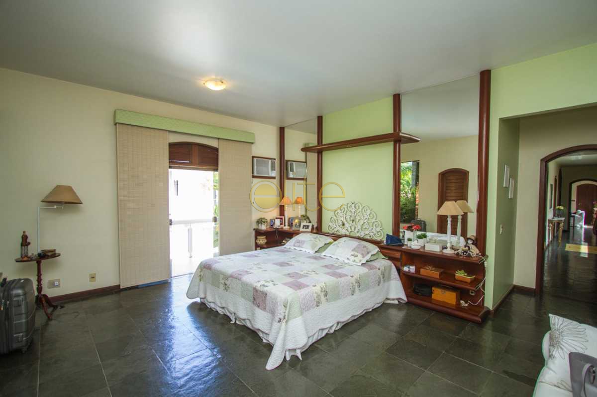 Conheça CASA A VENDA CONDOMINIO DAS MA do imóvel - Casa À Venda no Condomínio Mansões - Barra da Tijuca - Rio de Janeiro - RJ - EBCN40040 - 18 CASA A VENDA CONDOMINIO DAS MA - Casa À Venda no Condomínio Mansões - Barra da Tijuca - Rio de Janeiro - RJ - EBCN40040 - 18