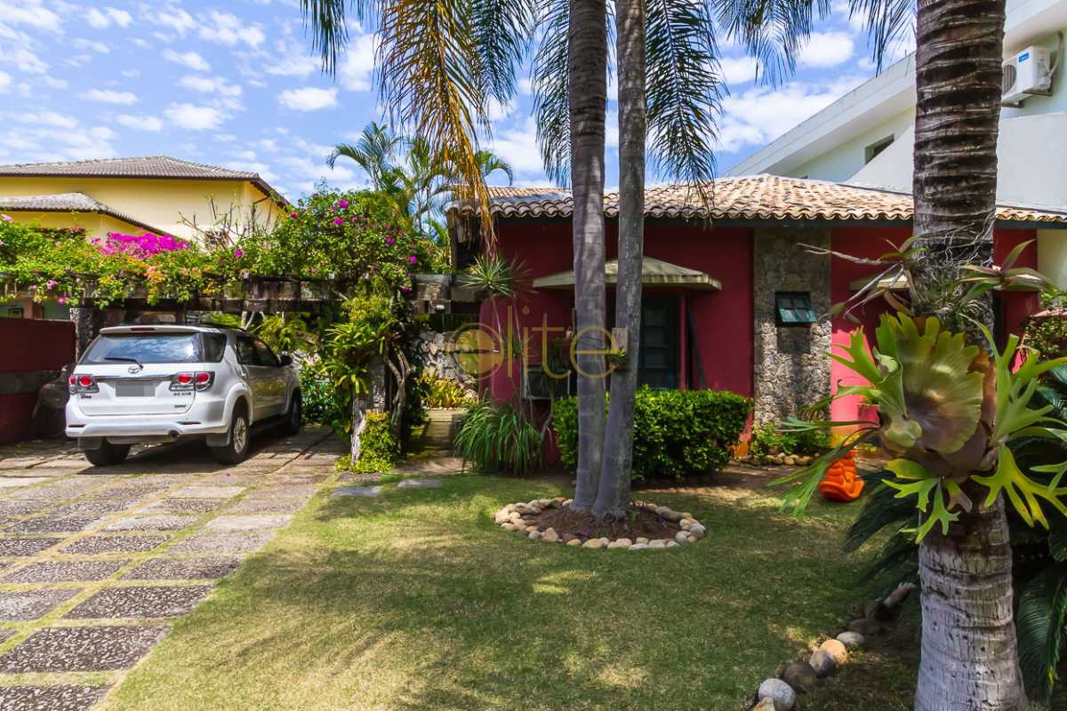 Conheça CASA A VENDA BARRA DA TIJUCA E do imóvel - Casa À Venda no Condomínio Crystal Lake - Barra da Tijuca - Rio de Janeiro - RJ - EBCN40098 - 1 CASA A VENDA BARRA DA TIJUCA E - Casa À Venda no Condomínio Crystal Lake - Barra da Tijuca - Rio de Janeiro - RJ - EBCN40098 - 1