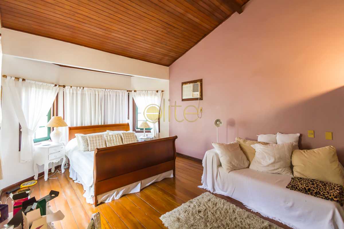 Conheça CASA A VENDA BARRA DA TIJUCA E do imóvel - Casa À Venda no Condomínio Crystal Lake - Barra da Tijuca - Rio de Janeiro - RJ - EBCN40098 - 19 CASA A VENDA BARRA DA TIJUCA E - Casa À Venda no Condomínio Crystal Lake - Barra da Tijuca - Rio de Janeiro - RJ - EBCN40098 - 19