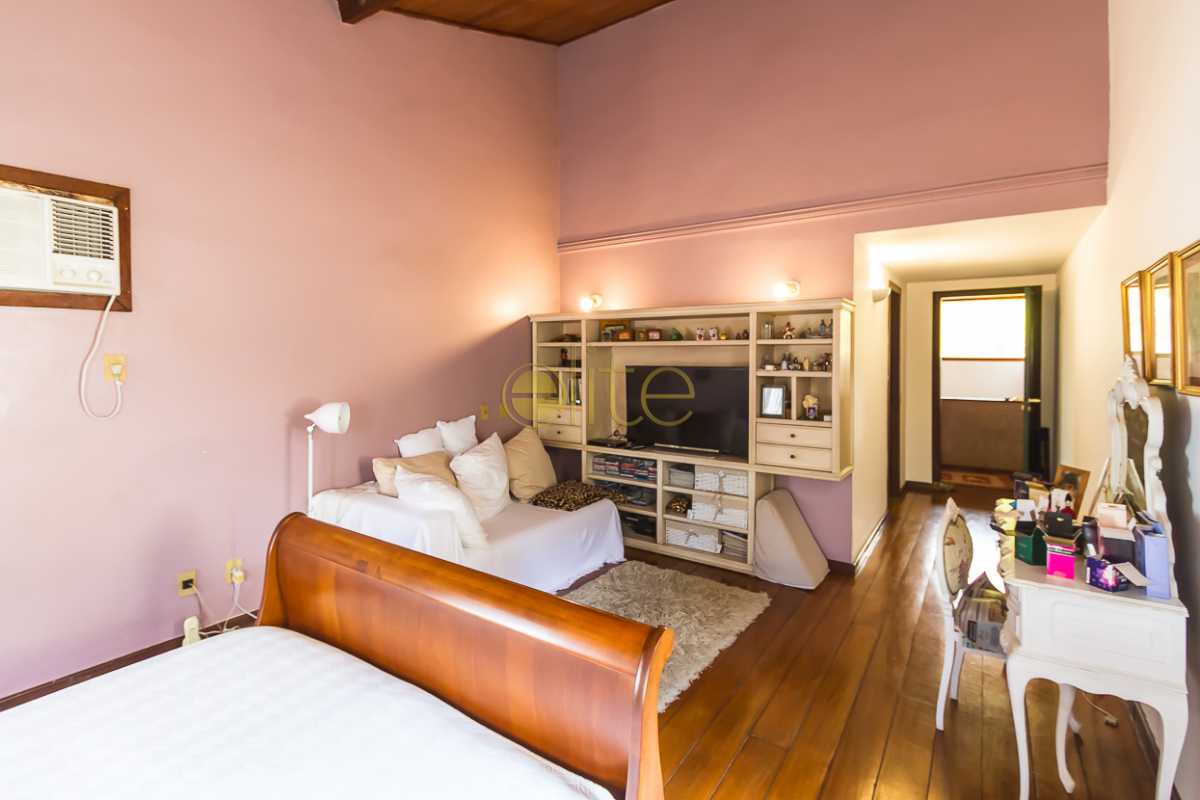 Conheça CASA A VENDA BARRA DA TIJUCA E do imóvel - Casa À Venda no Condomínio Crystal Lake - Barra da Tijuca - Rio de Janeiro - RJ - EBCN40098 - 21 CASA A VENDA BARRA DA TIJUCA E - Casa À Venda no Condomínio Crystal Lake - Barra da Tijuca - Rio de Janeiro - RJ - EBCN40098 - 21