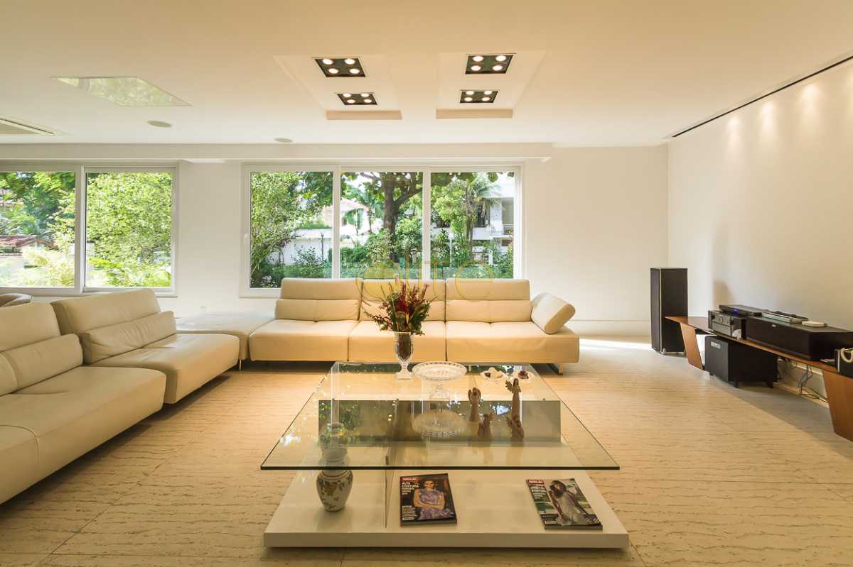 Conheça CASA A VENDA EM CONDOMINIO FEC do imóvel - Casa Para Venda ou Aluguel no Condomínio Arouca Jardim Barra da Tijuca - Barra da Tijuca - Rio de Janeiro - RJ - EBCN60032 - 13 CASA A VENDA EM CONDOMINIO FEC - Casa Para Venda ou Aluguel no Condomínio Arouca Jardim Barra da Tijuca - Barra da Tijuca - Rio de Janeiro - RJ - EBCN60032 - 13