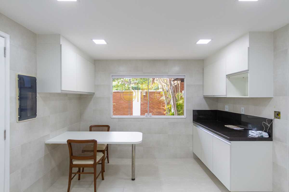 Conheça CASA A VENDA BARRA DA TIJUCA 1 do imóvel - CASA À VENDA CONDOMINIO SANTA MÔNICA - EBCN50151 - 14 CASA A VENDA BARRA DA TIJUCA 1 - CASA À VENDA CONDOMINIO SANTA MÔNICA - EBCN50151 - 14