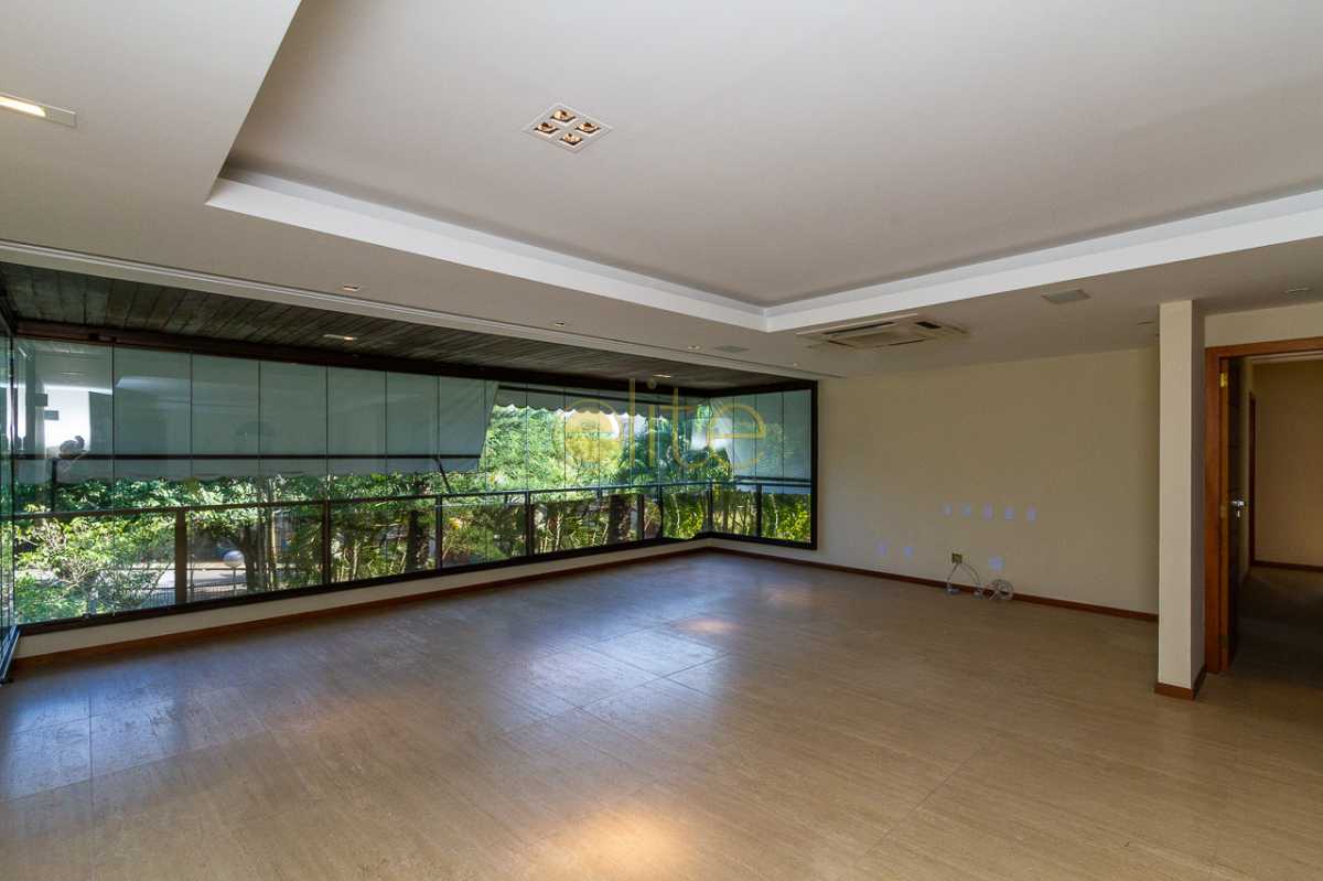 Conheça APARTAMENTO 3QUARTOS BARRA do imóvel - APARTAMENTO A VENDA AVENIDA LUCIO COSTA BARRA DA TIJUCA RJ - EBAP30133 - 4 APARTAMENTO 3QUARTOS BARRA - APARTAMENTO A VENDA AVENIDA LUCIO COSTA BARRA DA TIJUCA RJ - EBAP30133 - 4