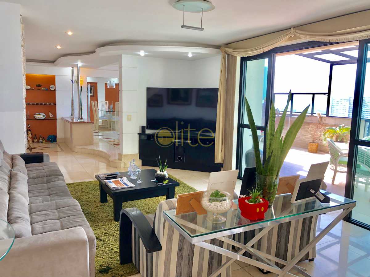 Conheça 8 do imóvel - Cobertura Para Alugar no Condomínio Ocean Front - Barra da Tijuca - Rio de Janeiro - RJ - EBCO40047 - 9 8 - Cobertura Para Alugar no Condomínio Ocean Front - Barra da Tijuca - Rio de Janeiro - RJ - EBCO40047 - 9