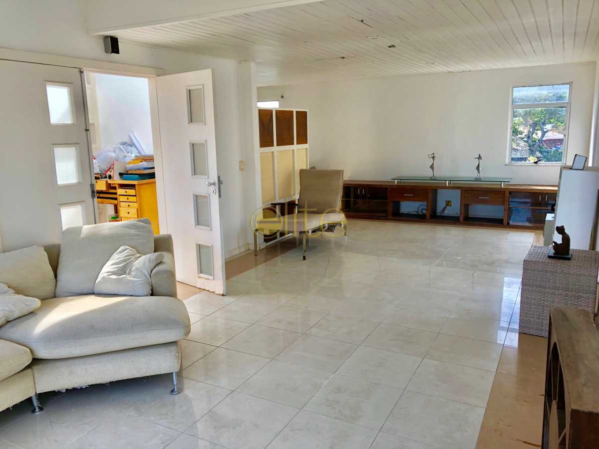 Conheça 24 do imóvel - Casa À Venda no Condomínio 3100 - Barra da Tijuca - Rio de Janeiro - RJ - EBCN30023 - 25 24 - Casa À Venda no Condomínio 3100 - Barra da Tijuca - Rio de Janeiro - RJ - EBCN30023 - 25