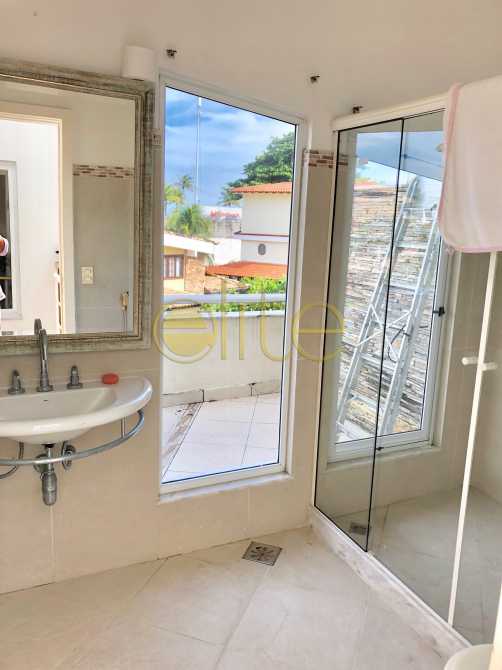 Conheça 26 do imóvel - Casa À Venda no Condomínio 3100 - Barra da Tijuca - Rio de Janeiro - RJ - EBCN30023 - 27 26 - Casa À Venda no Condomínio 3100 - Barra da Tijuca - Rio de Janeiro - RJ - EBCN30023 - 27