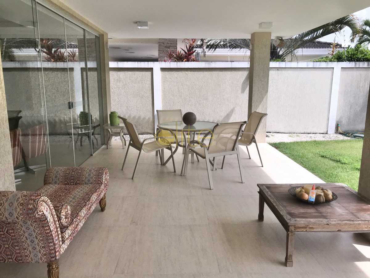 Conheça 32 do imóvel - Casa em Condomínio Quintas do Rio, Barra da Tijuca, Barra da Tijuca,Rio de Janeiro, RJ Para Venda e Aluguel, 4 Quartos, 591m² - EBCN40205 - 24 32 - Casa em Condomínio Quintas do Rio, Barra da Tijuca, Barra da Tijuca,Rio de Janeiro, RJ Para Venda e Aluguel, 4 Quartos, 591m² - EBCN40205 - 24