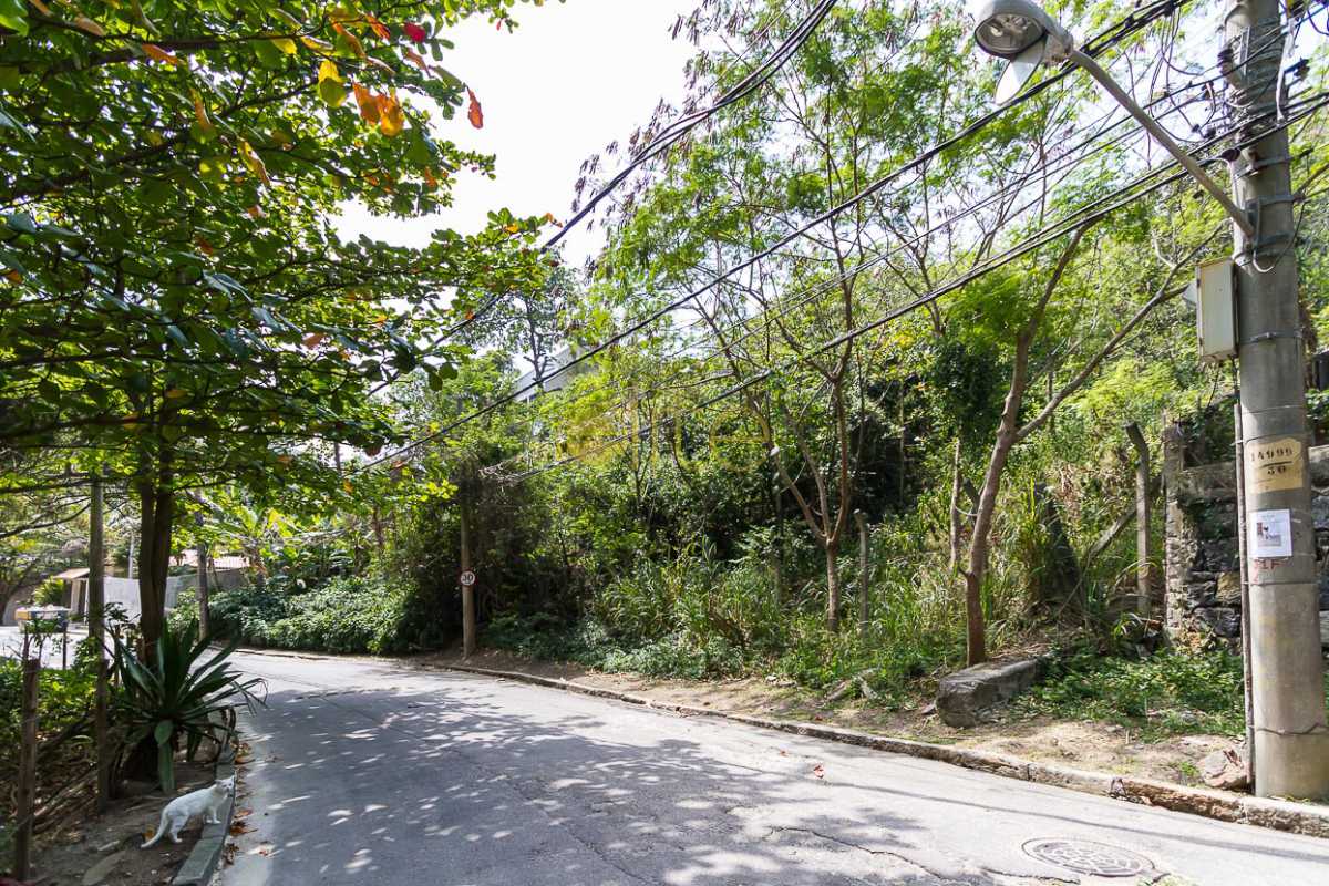 Conheça TERRENO A VENDA JOATINGA BARRA do imóvel - Terreno À Venda no Condomínio Joatinga - Joá - Rio de Janeiro - RJ - 80008 - 1 TERRENO A VENDA JOATINGA BARRA - Terreno À Venda no Condomínio Joatinga - Joá - Rio de Janeiro - RJ - 80008 - 1
