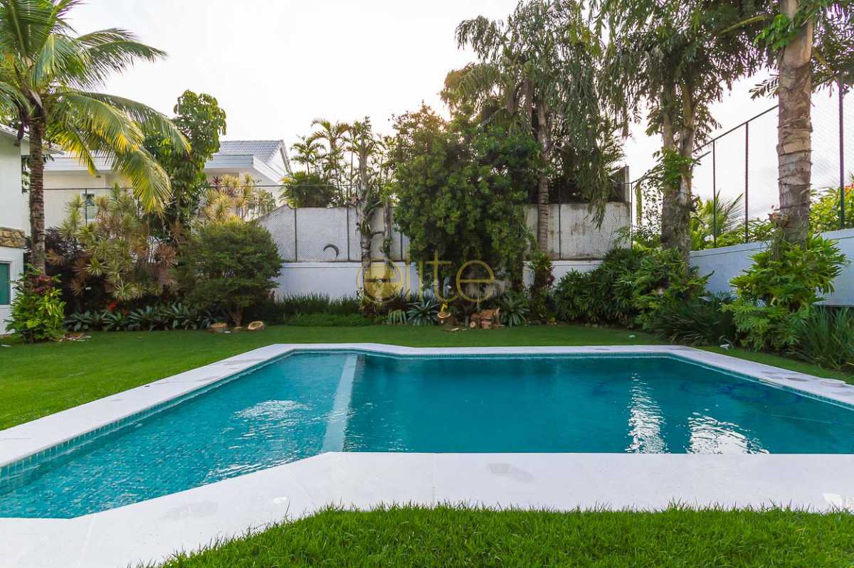 Conheça CASA A VENDA CONDOMINIO MALIBU do imóvel - CASAS À VENDA NO CONDOMÍNIO MALIBU BARRA DA TIJUCA - CA0071 - 4 CASA A VENDA CONDOMINIO MALIBU - CASAS À VENDA NO CONDOMÍNIO MALIBU BARRA DA TIJUCA - CA0071 - 4