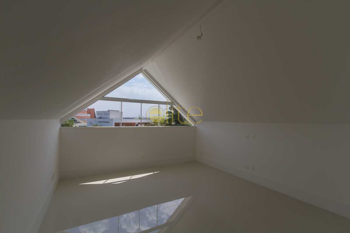Conheça CASA A VENDA BARRA DA TIJUCA C do imóvel - Casa À Venda no Condomínio Rio Mar - Barra da Tijuca - Rio de Janeiro - RJ - EBCN50044 - 28 CASA A VENDA BARRA DA TIJUCA C - Casa À Venda no Condomínio Rio Mar - Barra da Tijuca - Rio de Janeiro - RJ - EBCN50044 - 28