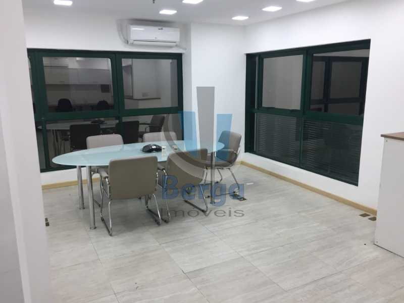 Conheça WhatsApp Image 2019-02-12 at 1 do imóvel - Sala Comercial 90m² para alugar Barra da Tijuca, Rio de Janeiro - R$ 3.600 - LMSL00108 - 1 WhatsApp Image 2019-02-12 at 1 - Sala Comercial 90m² para alugar Barra da Tijuca, Rio de Janeiro - R$ 3.600 - LMSL00108 - 1