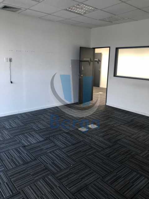 Conheça WhatsApp Image 2020-10-05 at 1 do imóvel - Sala Comercial 378m² para alugar Barra da Tijuca, Rio de Janeiro - R$ 20.000 - LMSL00119 - 11 WhatsApp Image 2020-10-05 at 1 - Sala Comercial 378m² para alugar Barra da Tijuca, Rio de Janeiro - R$ 20.000 - LMSL00119 - 11