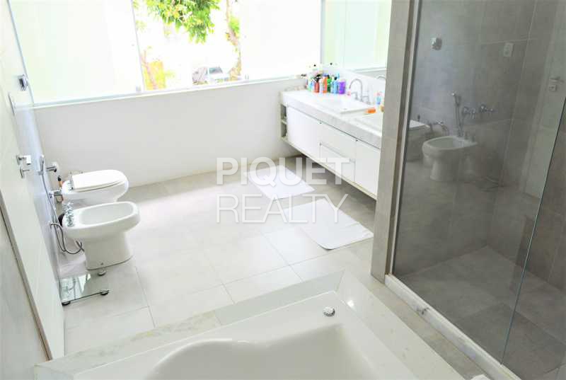 Conheça BANHEIRO do imóvel - Casa em Condomínio 4 quartos à venda Rio de Janeiro,RJ Itanhangá - R$ 5.400.000 - 00100CA - 27 BANHEIRO - Casa em Condomínio 4 quartos à venda Rio de Janeiro,RJ Itanhangá - R$ 5.400.000 - 00100CA - 27