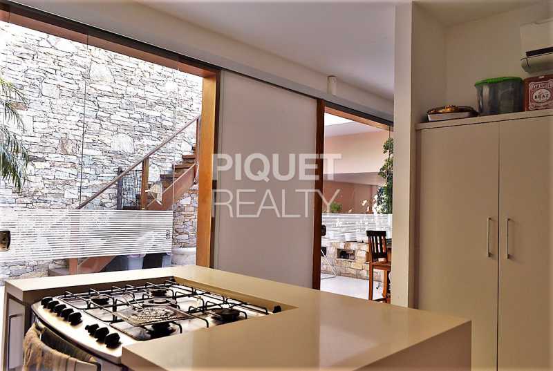 Conheça COZINHA do imóvel - Casa À Venda - Rio de Janeiro - RJ - Barra da Tijuca - 00228CA - 7 COZINHA - Casa À Venda - Rio de Janeiro - RJ - Barra da Tijuca - 00228CA - 7