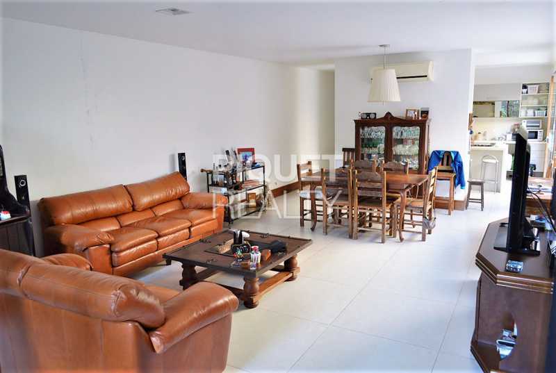 Conheça SALA do imóvel - Casa À Venda - Rio de Janeiro - RJ - Barra da Tijuca - 00228CA - 28 SALA - Casa À Venda - Rio de Janeiro - RJ - Barra da Tijuca - 00228CA - 28