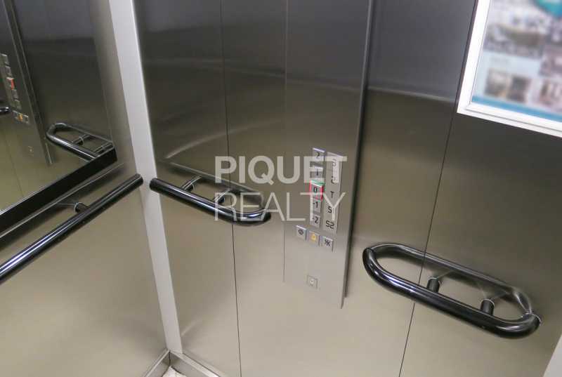 Conheça ELEVADOR do imóvel - Sala Comercial 52m² à venda Rio de Janeiro,RJ - R$ 750.000 - 00130SA - 27 ELEVADOR - Sala Comercial 52m² à venda Rio de Janeiro,RJ - R$ 750.000 - 00130SA - 27