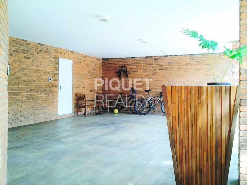 Conheça GARAGEM do imóvel - Casa em Condomínio 7 quartos para venda e aluguel Rio de Janeiro,RJ - R$ 4.690.000 - 00037CA - 4 GARAGEM - Casa em Condomínio 7 quartos para venda e aluguel Rio de Janeiro,RJ - R$ 4.690.000 - 00037CA - 4