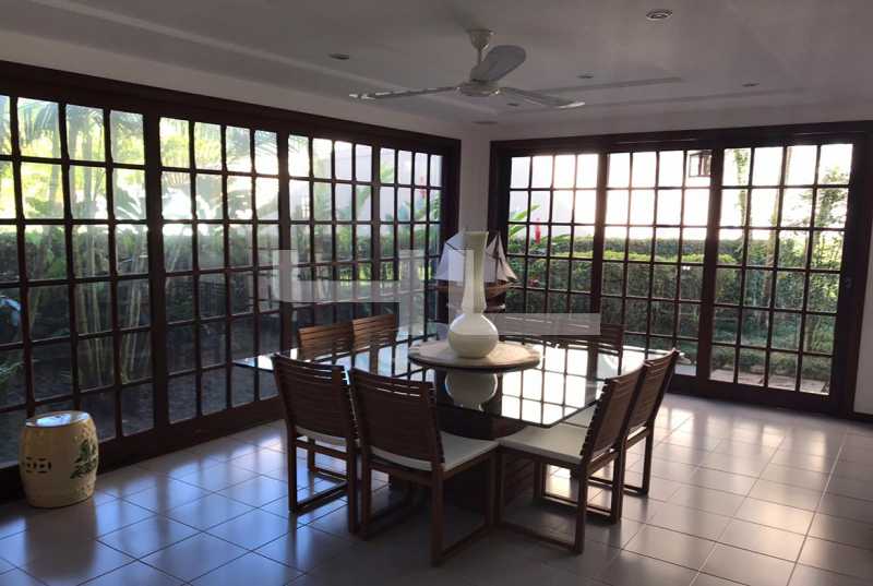Conheça SALA do imóvel - Casa À Venda no Condomínio Porto Frade - Angra dos Reis - RJ - Frade (Cunhambebe) - 00565CA - 12 SALA - Casa À Venda no Condomínio Porto Frade - Angra dos Reis - RJ - Frade (Cunhambebe) - 00565CA - 12